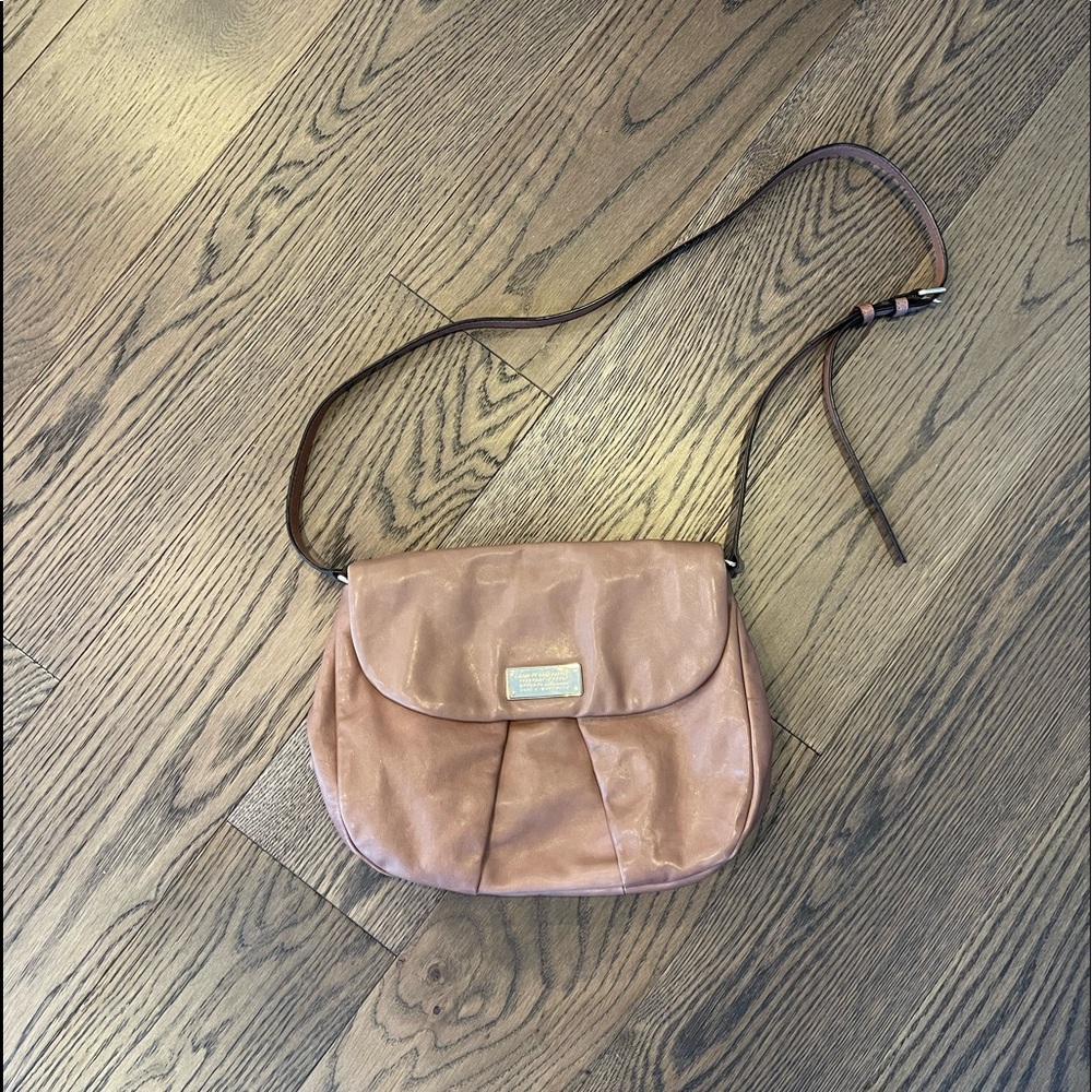 Marc by Marc Jacobs Dusty Rose Leather Messenger Crossbody Bag Purse
